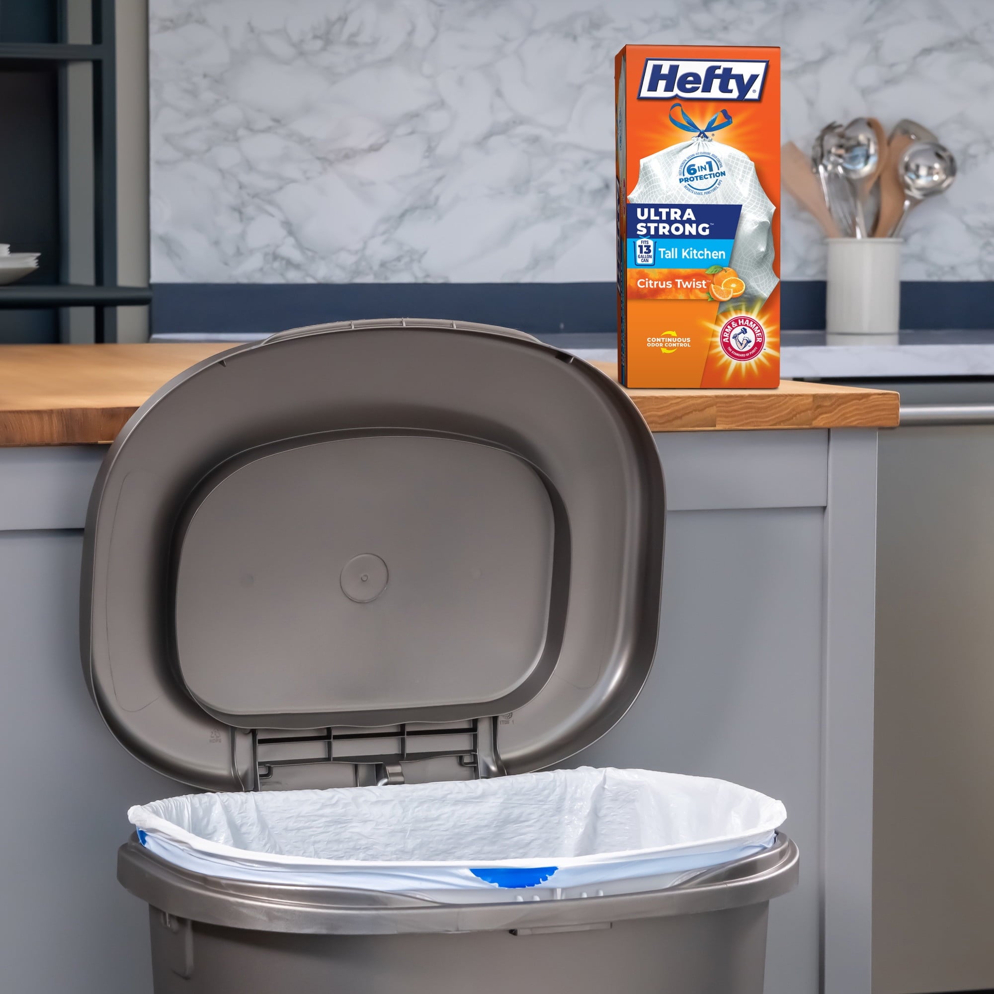 Hefty Ultra Strong 13 Gallon Trash Bags - Tall Kitchen Trash Bags, White, Citrus Twist Scent, 40 Bags