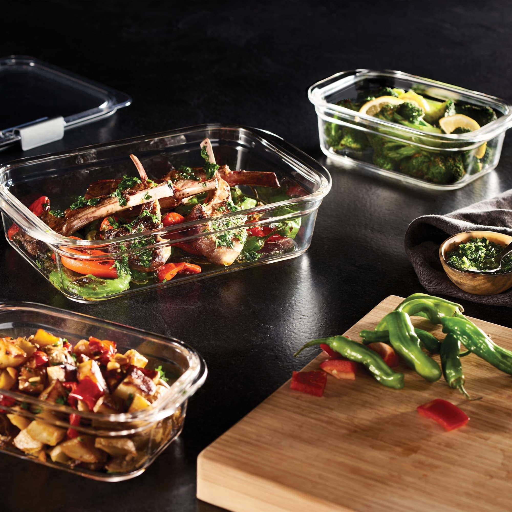 Rubbermaid Brilliance Food Storage Container - 3.2 Cup