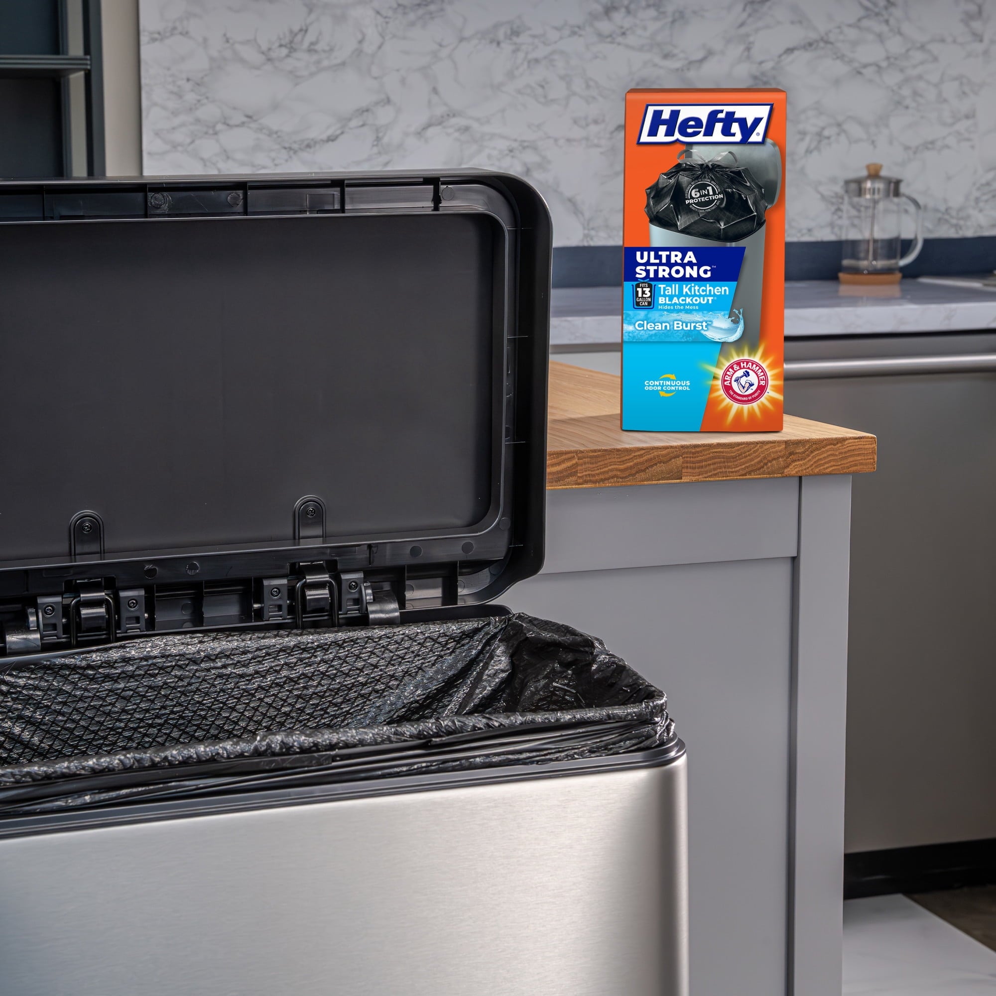 Hefty Ultra Strong 13 Gallon Trash Bags - Tall Kitchen Trash Bags, Blackout, Clean Burst Scent, 40 Bags
